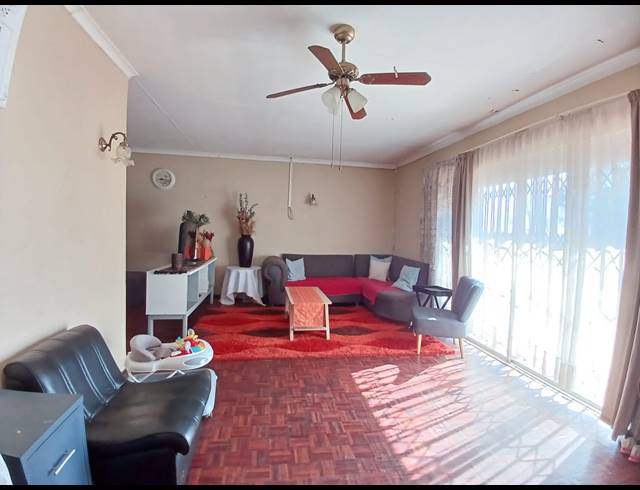 3 BEDROOM HOUSE TO LET IN VAALPARK